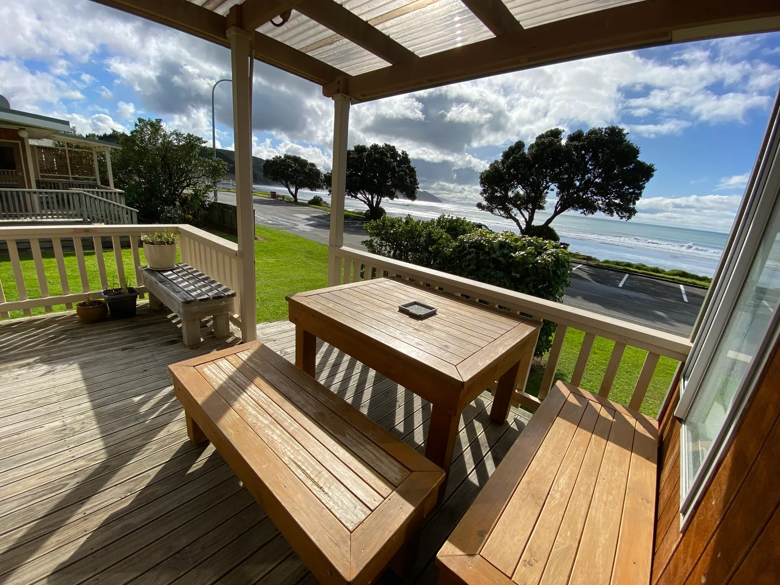 Dining table and seating on Bach A’s covered deck